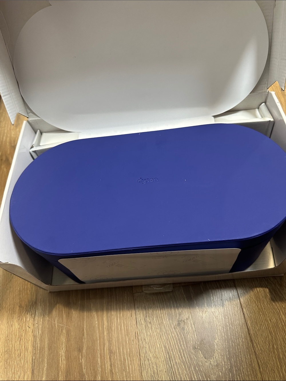Dyson Airwrap Complete Long in Blue and Rose-Gold Accents (001) - Picture 4 of 4
